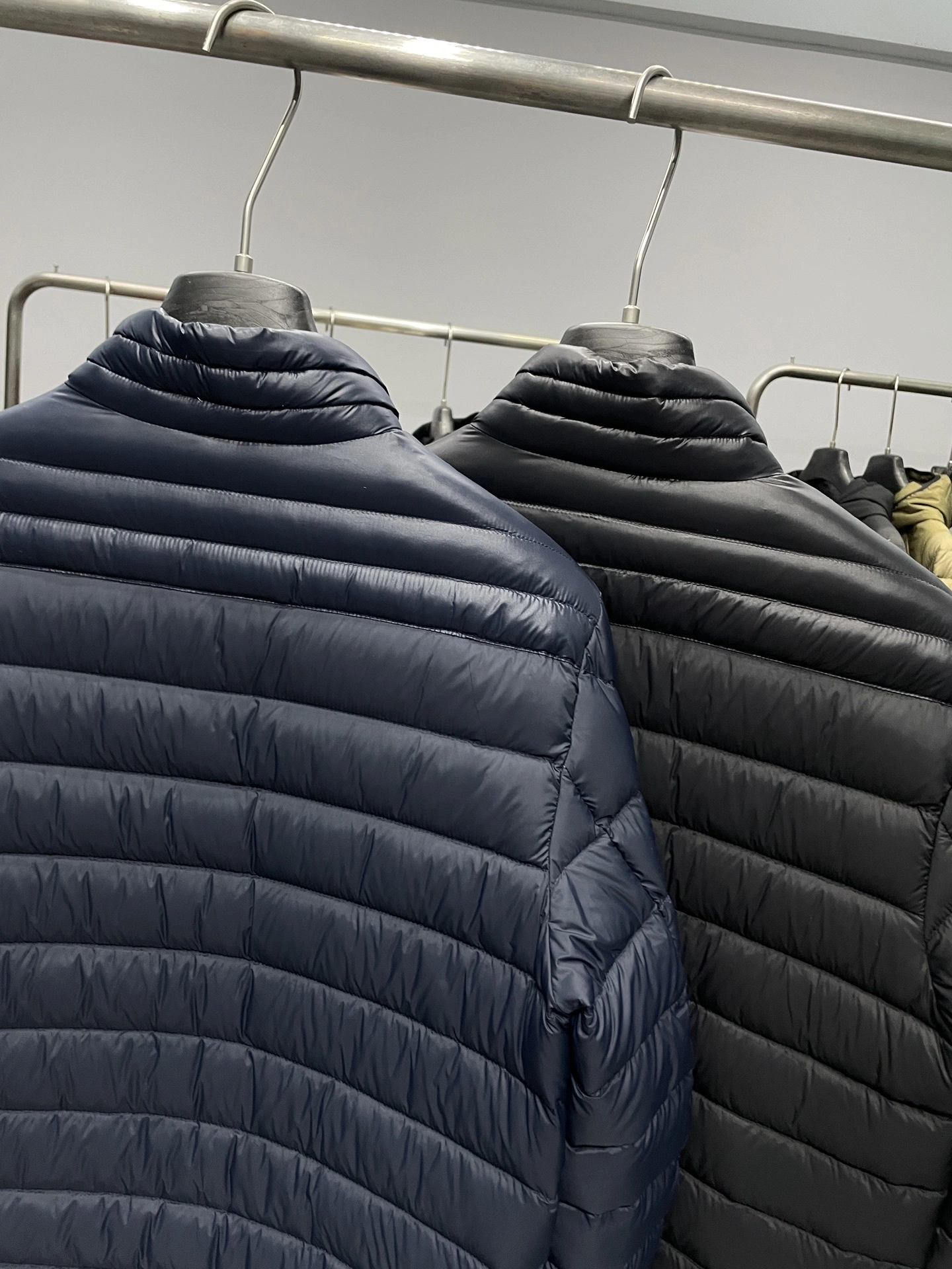 wg.luxury-- 7o9385r Down jacket white duck down nylon 2colour item: E-F000J1308-2